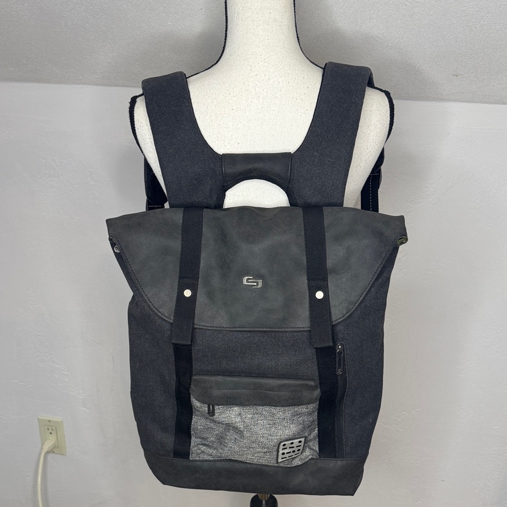 Solo New York Stylish Black and Gray Laptop Backpack TOT10045C